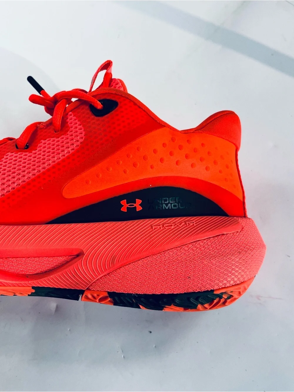 Under Armour Hovr bright neon